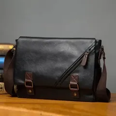 ショルダーバッグ レザー PU  メンズ 大きい アウトドア アウトドア用品 軽量 斜めがけ a4 革 帆布 バッグ 軽い おしゃれ 大容量 多機能 便利 カジュアル ズックバッグ 斜めがけバッグ マチ拡張機能 実用性 通学 通勤 多機能 ブラック 黒