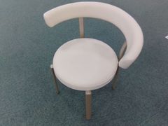 韓国ガラス天板テーブルとバケットシート椅子セット 韓国ガラス天板テーブルとバケットシート椅子セット 【公式通販】