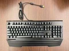 ★未使用品★ DREVO ゲーミングキーボード Durendal 104 Key 英語配列 パームレスト採用 RBG対応