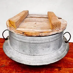 珍しい小ぶりな羽釜　23cm 骨董　鉄羽釜　蓋付き 珍しい小ぶりな羽釜23cm 骨董鉄羽釜蓋付き