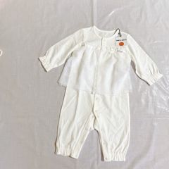 新品 未使用 タグ付き COMME CA FOSSETTE コムサフォセット 長袖 カバーオール ロンパース 80  ホワイト レース チュール リボン 子供用 女の子 ベビー 赤ちゃん　出産祝い　ベビードレス
