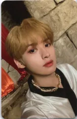 StrayKids LeeKnow NOEASY D