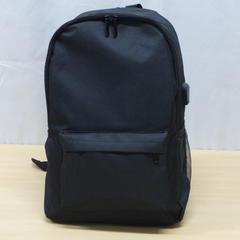 リュック　バック　黒　ブラック　シンプル　レディース　メンズ　通勤　通学　軽登山