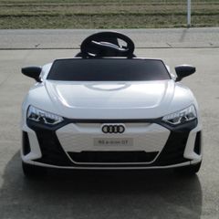 【サンプルアウトレット】乗用ラジコン AUDI e-tron GT＜ホワイト＞