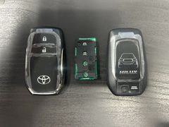 トヨタ　ハイラックス　スマートキー　007-AF0032