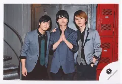 【中古】生写真(ジャニーズ) 7 MEN 侍/菅田琳寧・本高克樹・矢花黎/横型・膝上/「JOHNNYS’ IsLAND THE NEW WORLD」グッズオフショット/公式生写真