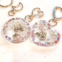 ハート型　シャカシャカ　チャーム　キーホルダー　ドライフラワー　くま　リボン