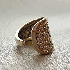 Item thumbnail for item 75226c2e-e22e-4f5e-a663-e2ebabecb7e2