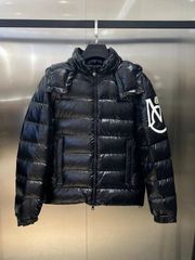 モンクレールMONCLER  モンクラーダウンジャケット