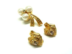 ■美品■ NINA RICCI ニナリッチ イヤリング ピンブローチ アクセサリー レディース 2点セット ゴールド系×アイボリー系 DJ4003