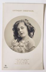花と少女と、誕生日のまなざし　フランス イギリス ヴィンテージ ポストカード　アンティーク