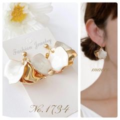 金具変更無料♡ ハンドメイドピアス No.1744 maccoshop - メルカリ