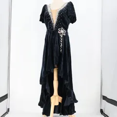 【社交ダンス衣装】ブラック ラテン ワンピース ドレス 黒 ベロア ビジュー 高級感 スリット ロング 半袖 上品 長い ダンス用 デモ 競技用 発表会 パーティ レディース クロッチ フリル スパンコール コスチューム