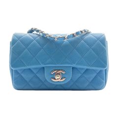 シャネル(CHANEL)  ミニ マトラッセ20 チェーンショルダー  ブルー ソフトキャビアスキン シルバー金具 17番 A69900 中古 レディース ショルダーバッグ
