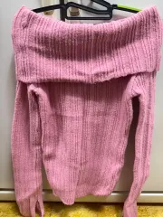 ピンク 服 出品 ( まとめ売り 1個あたり 1万ウォンです )