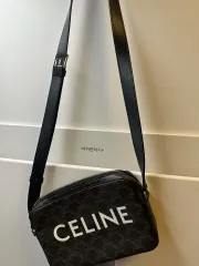 2025年最新】セリーヌ メンズ ショルダーバッグの人気アイテム - メルカリ 