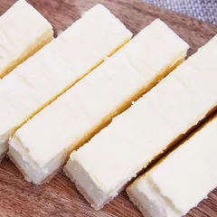 訳あり ケーキ レアチーズケーキ 500g (1箱) しっとり濃厚 大きさ不揃い チーズケーキ バー チーズケーキスティック スイーツ チーズ ケーキ レアチーズ 洋菓子 カット済み 冷凍 冷凍ケーキ デザート 業務用ケーキ 誕生日 冷凍スイーツのサムネイル