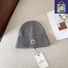 グレー　Moncler ニット帽 ポンポン付　新品未使用 美品！モンクレールニット帽子ボンボン（グレー）