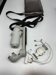 Insta360 Flow - AI搭載スマートフォン用ジンバル スタビライザー 自動追跡スマホ用ジンバル 3 軸手ブレ補正 内蔵自撮り棒 & 三脚 持ち運び & 折りたたみ式 YouTube TikTokショート動画 ストーングレー