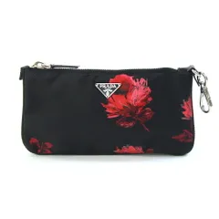 プラダ　PRADA フラワーモチーフ　バッグチャーム　花　ピンク　レザー プラダ PRADA フラワーモチーフ バッグチャーム 花 ピンク レザー