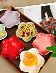 Amazon｜ル・クルーゼ(Le Creuset) 皿 深皿 フラワー