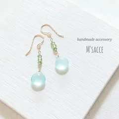 シーブルーカルセドニー×ベリドット・グリーンアパタイト　ピアス/　イヤリング