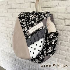 名入れ無料＊ベビーリュック　花柄フリル＊女の子のお祝いに♪一升餅用にも♪ 切替