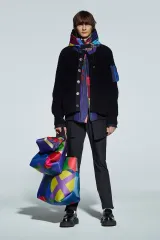 2025年最新】sacai kaws ブルゾンの人気アイテム - メルカリ 2025年最新】sacai kaws ブルゾンの人気アイテム - メルカリ