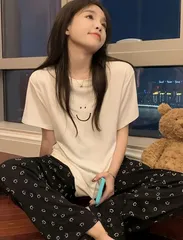 ルームウェア 上下セット パジャマ 部屋着 セットアップ スマイリー ホワイト 半袖 プレゼント