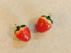 イチゴ★いちご★チャーム★2個セット 本物そっくり　リアル苺チャーム