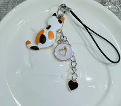 三毛猫 ケータイストラップ ♡ハート（白、黒）