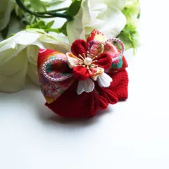 ハンドメイド　つまみ細工リボン髪飾り　赤×赤　七五三つまみ細工の店舞はな