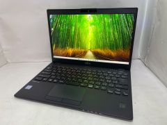 [中古パソコン] LIFEBOOK U939/B (FMVU24011)