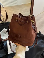 大容量 バッグ  用 レディース ショルダーバッグ 斜め掛け サッチェル バケツバッグ ヴィンテージ スエード素材 軽量 ファッション M250310-2769