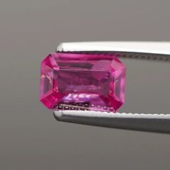 天然非加熱　モゴック産　ピンク　スピネル　ルース　0.75ct　美発色　希少　一点物　AIGS鑑別書付き