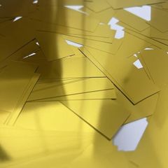 紙吹雪 メタル キラキラ ゴールド 金 短冊型 20mm×60mm 1kg プロ仕様 PVC 0.05mm厚 金色 50μ特殊効果 コンサート ライブ イベント パーティ ドームツアー 結婚式 長時間滞空