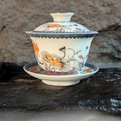 金彩蓮花文様 三才蓋碗 蓋付き茶碗 180ml 高級陶器製 功夫茶器 家庭用