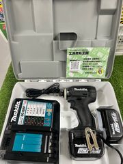 【中古A】makita(マキタ) 14.4v充電式インパクトドライバ 黒(3.0Ahバッテリx2/充電器/ケース) TD138DRFXB