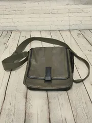 美品　タケオキクチ　ショルダーバッグ　レザー　本革製　1点物