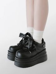 新品未開封】真中まな✖️merry jenny コラボスニーカー - メルカリ