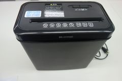 27-17 アイリスオーヤマ　IRIS　OHYAMA　家庭用シュレッダーA4対応　P5GCX