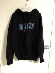 oioi オリジナル 黒 フード付きTシャツ