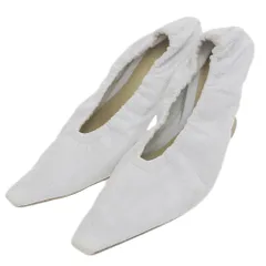 ボッテガヴェネタ　アーモンドパンプス　38.5　上質な柔らかい皮　歩きやすい 上質で歩きやすい！ボッテガ・ヴェネタのアイコンシューズ