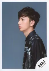 【中古】生写真(ジャニーズ) A.B.C-Z/河合郁人/バストアップ・衣装黒・体左向き/アルバム「VS 5」ジャケ写撮影オフショット/公式生写真