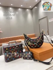 [本日特価] TOP New 2025 高品質3点セット - Lv 黒彩ムーンバッグ + 化粧箱 + 財布 本日限定特別割引！[本日特価|新品未使用品]