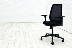 Personality(パーソナリティ)シリーズ スチールケース 中古 Steelcase 中古オフィス家具 ブラック PVT-111111 【A000003417】
