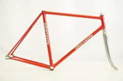 LEVEL ピスト・シングルスピードフレーム 赤 LEVEL ピスト・シングルスピードフレーム 赤 ピストレーサー