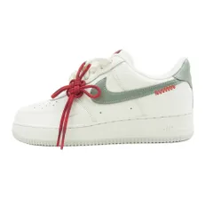 NIKE ナイキ HV5979-130 Air Force 1 Low 07 Sail Light Bone University Red Jade Horizon  エアフォース1 ロー 07 セイル ライトボーン スニーカー【極上美品】【中古】