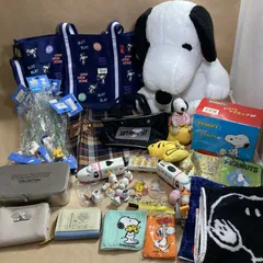 ★ SNOOPY スヌーピー グッズ  37点 まとめ商品 USJぬいぐるみ、チョロＱセット、ピック、財布、トートバッグ 3.65kg
