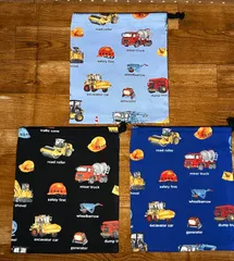 461【訳あり】　給食袋　23×20 働く車　3枚セット　給食袋　コップ袋　巾着袋　お道具袋　縄跳び入れ　歯ブラシ袋　こども園　小学校　中学校　男の子　女の子